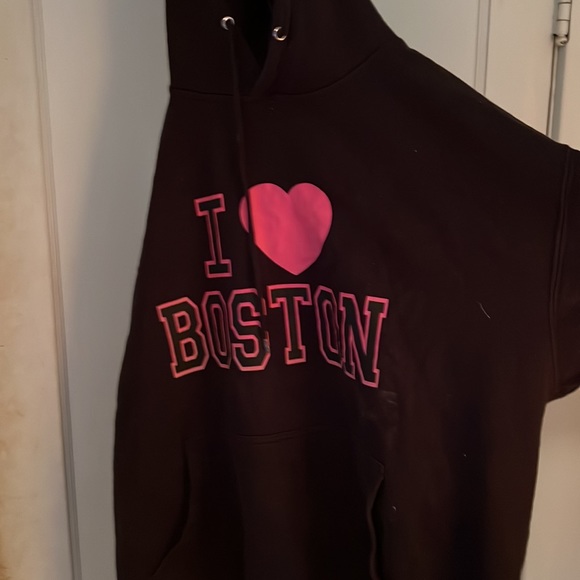 Black and pink Hoodie - Picture 2 of 5